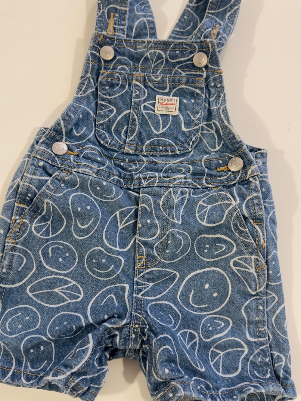 Old Navy Denim Smile-Print Kids Short Overalls - Blue